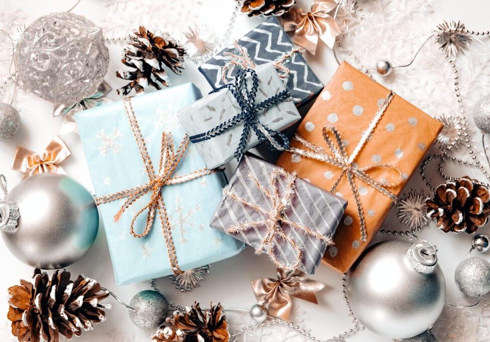 gifts, christmas, christmas decorations, christmas gifts, gift boxes, packaging, xmas, thanksgiving, decoration, decor, celebration, seasonal, presents, christmas ornaments, christmas decor, festive, flat lay, christmas wallpaper, gifts, christmas, christmas, christmas, christmas, christmas, christmas gifts, thanksgiving, thanksgiving